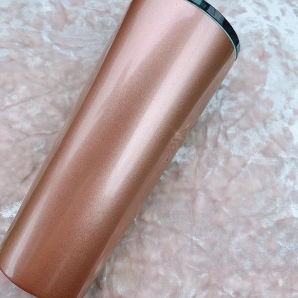 Starbucks ombré 🌈rainbow tumbler - Picture 5 of 5